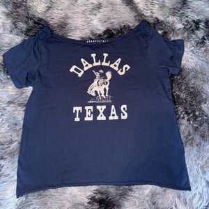 Aeropostale Low Cut Blue Graphic Tee | SIZE EXTRA SMALL